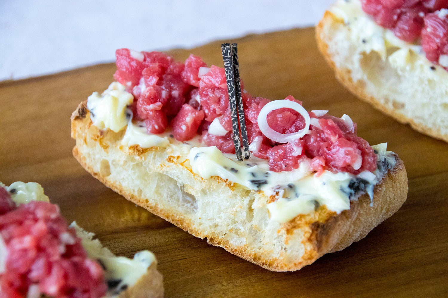 Tartare de veau au beurre truffé